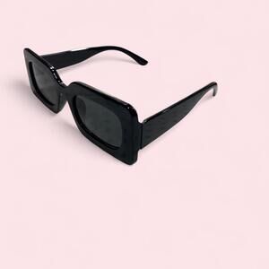 Summer Statement Sunglasses 🌴🕶